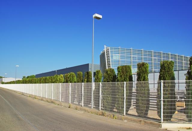 Six Critical Benefits of Security Fencing for Your Place of Business